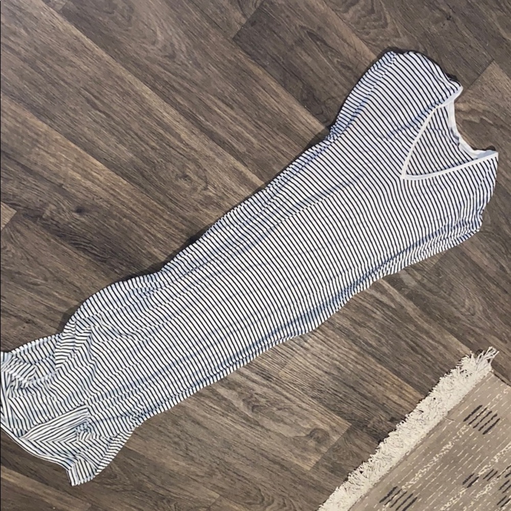 Casual ZARA dress with leg slits